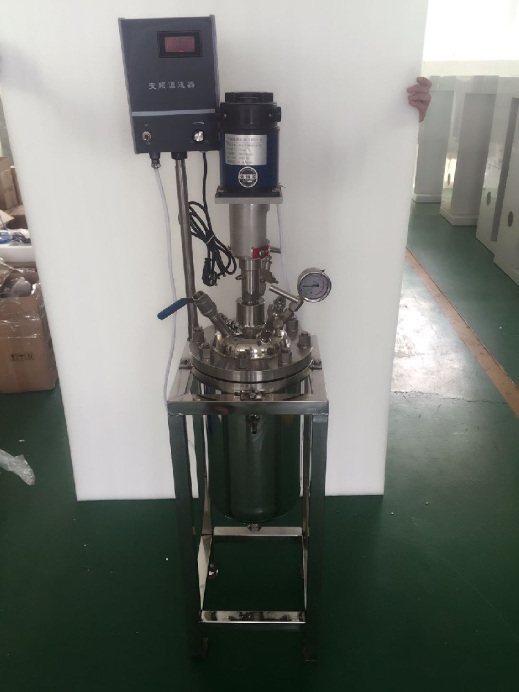 不銹鋼雙層反應釜